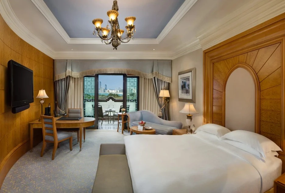 abu-dhabi-emirates-palace-pearl-room-bedroom.jpg?type=w1