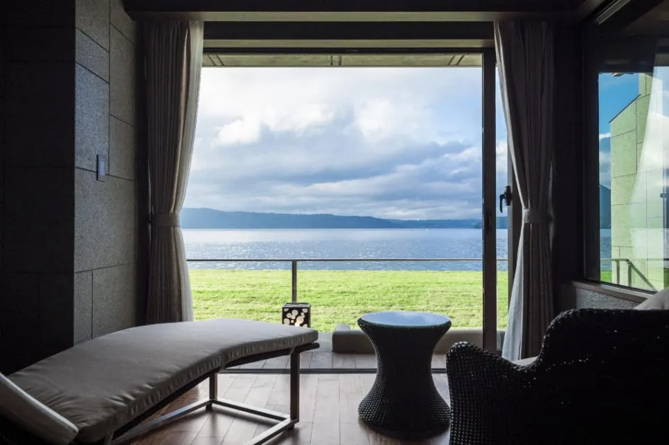 The_Lake_Suite_Ko_no_Sumika_1.jpg?type=w966