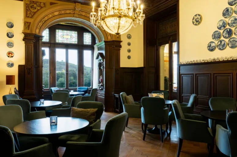 blue-salon.png?type=w966