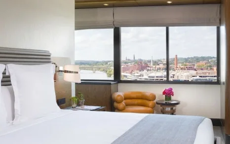 Deluxe_River_View.jpg?type=w466