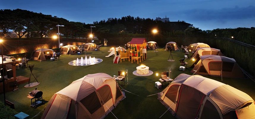 5%EC%9B%94_%EA%B0%80%EC%A0%95%EC%9D%98_%EB%8B%AC_%EC%8B%A0%EB%9D%BC%ED%98%B8%ED%85%94%EC%A0%9C%EC%A3%BC_%ED%8C%A8%EB%B0%80%EB%A6%AC_%EC%BA%A0%ED%95%91.png?type=w1