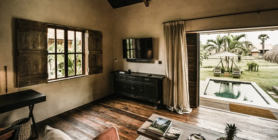 phumbaitang-pool-2.jpg?type=w1