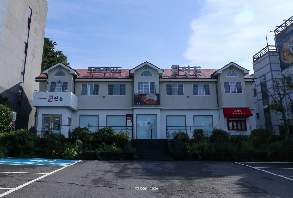 SE-04f904f7-cd92-40c2-9bfe-d1740ad41196.jpg?type=w1