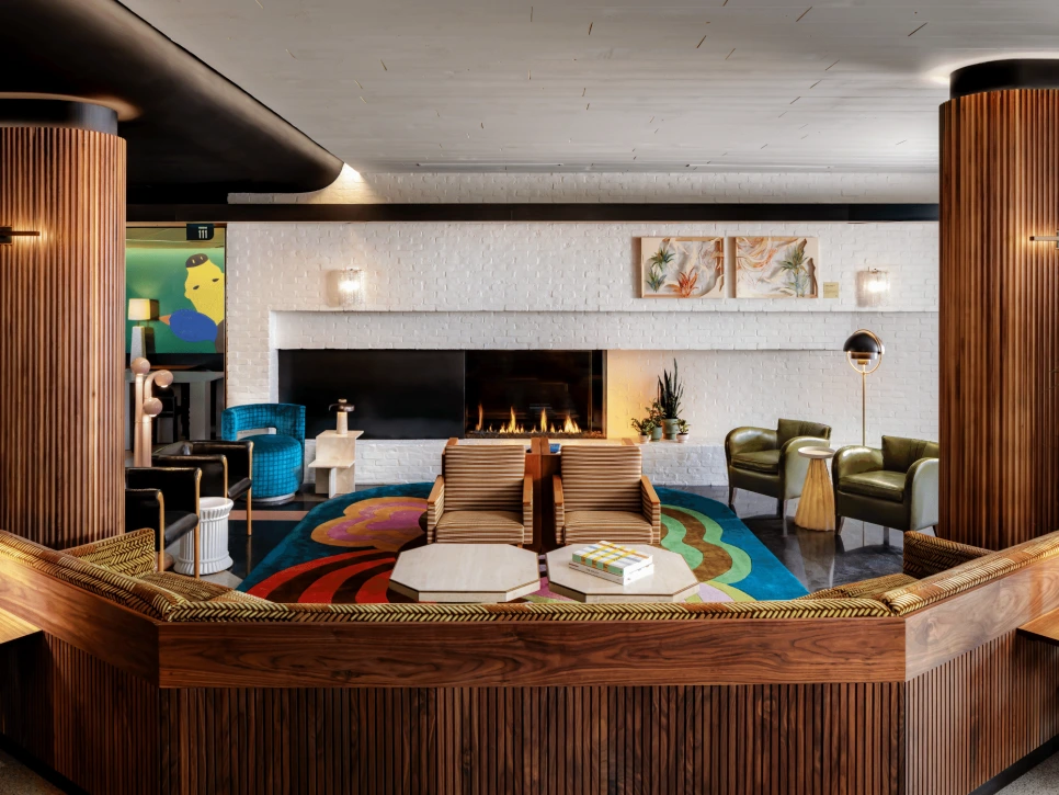 %EB%93%9C%EB%A0%88%EC%9D%B4%ED%81%AC_%ED%98%B8%ED%85%94(The_Drake_Hotel)_1.png?type=w966