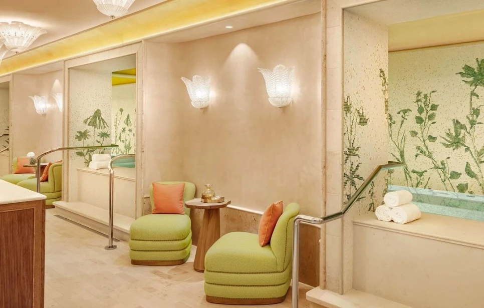 64b5a9709a666bb0daedd9f2_Spa_bath-sauna-hammam_slider-1_305x410%C2%A9JeromeGallan.jpg?type=w966