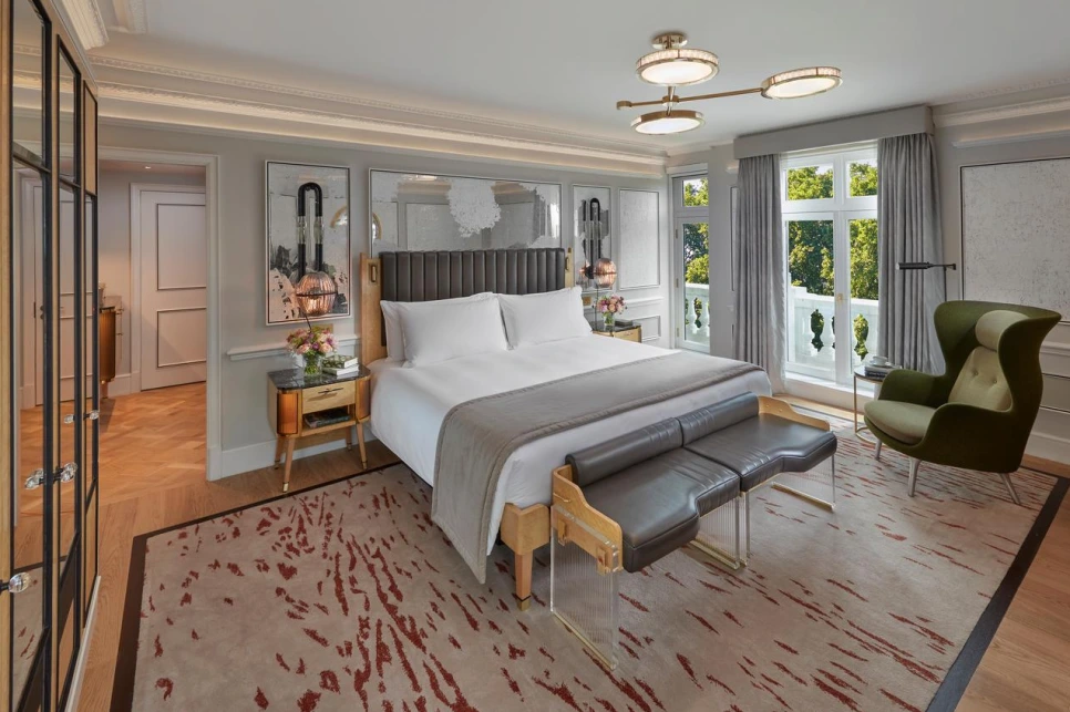 Hyde_Park_Room.png?type=w966