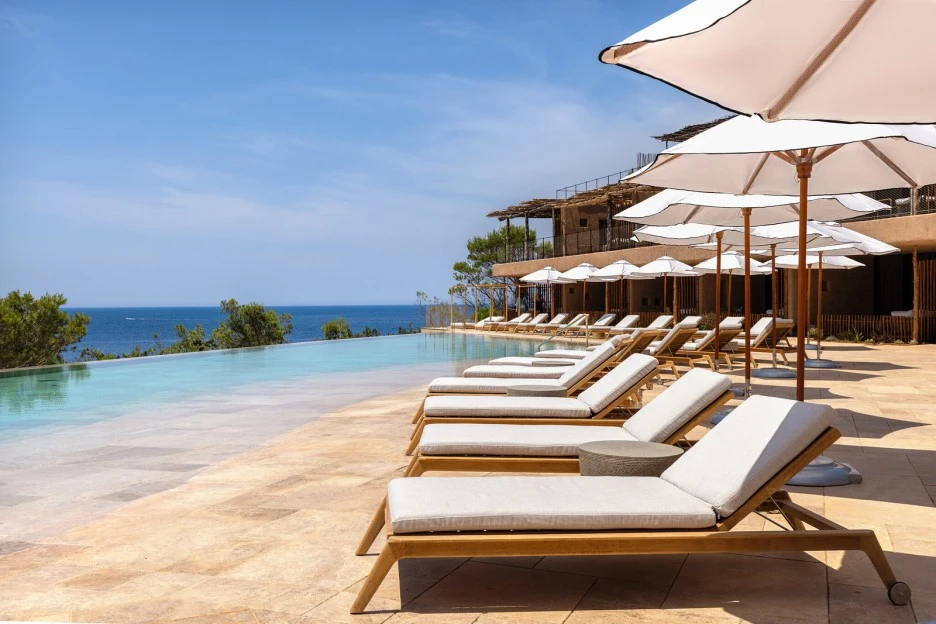 white-ibiza-luxury-resorts-six-senses-ibiza-26.jpeg?type=w1