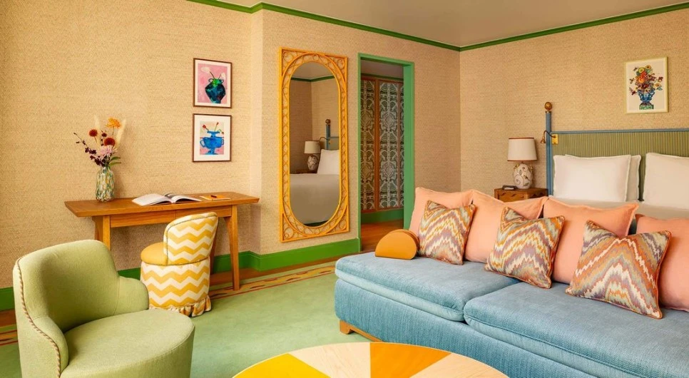 64af1359c5ff1c88e595dade_Rooms_junior-suite-terrace_1108x608_%C2%A9jerome-galland.jpg?type=w966