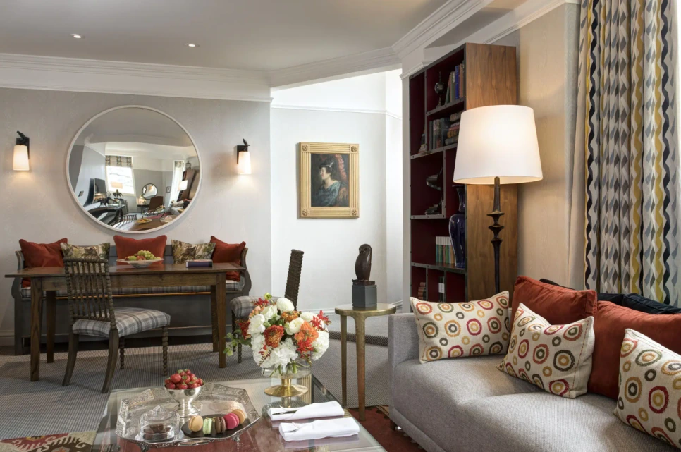 The_Balmoral_Hotel_5.png?type=w966