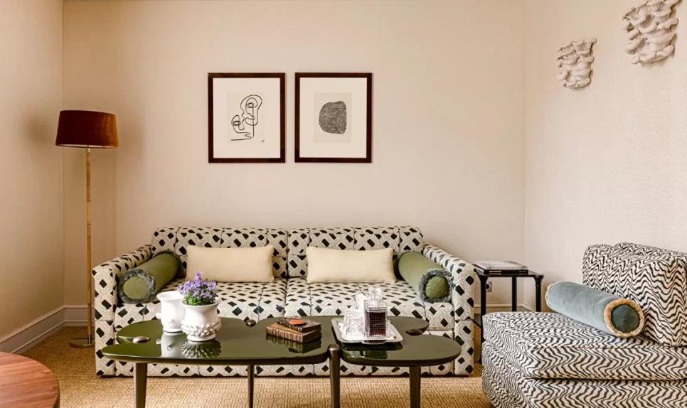 Suites_3.png?type=w966