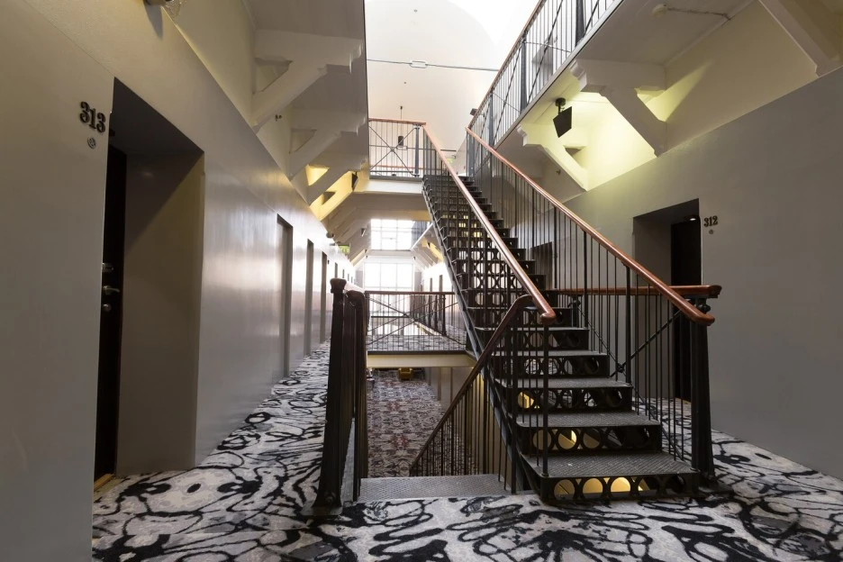 Hotel_Katajanokka_heltx-main-hall-2627-hor-clsc.jpeg?type=w1