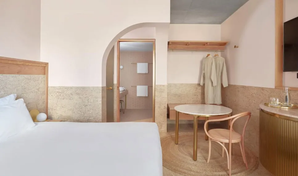 Essential-room-image-1.jpg?type=w966