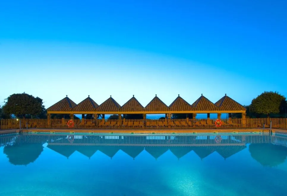 Parador_de_Carmona_1-1.jpg?type=w966