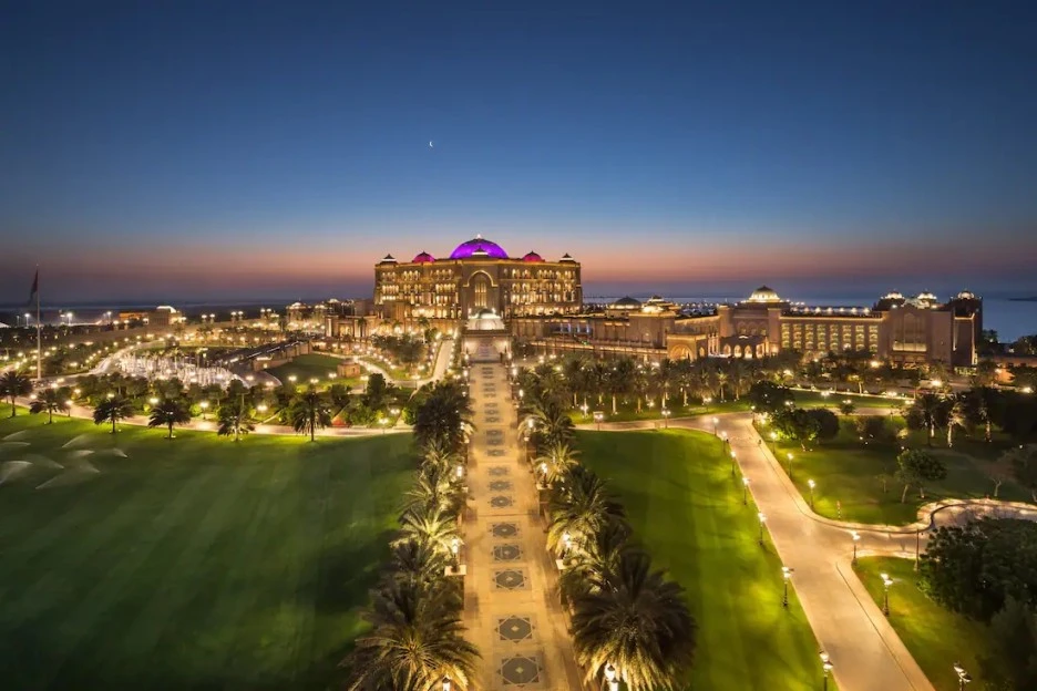abu-dhabi-emirates-palace-exterior-1.jpg?type=w1