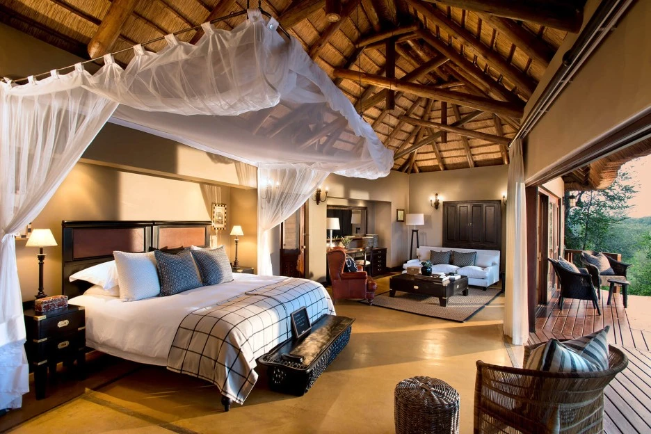 Lion_Sands-Tinga_Lodge-Suite_Interiors-3.jpeg?type=w1