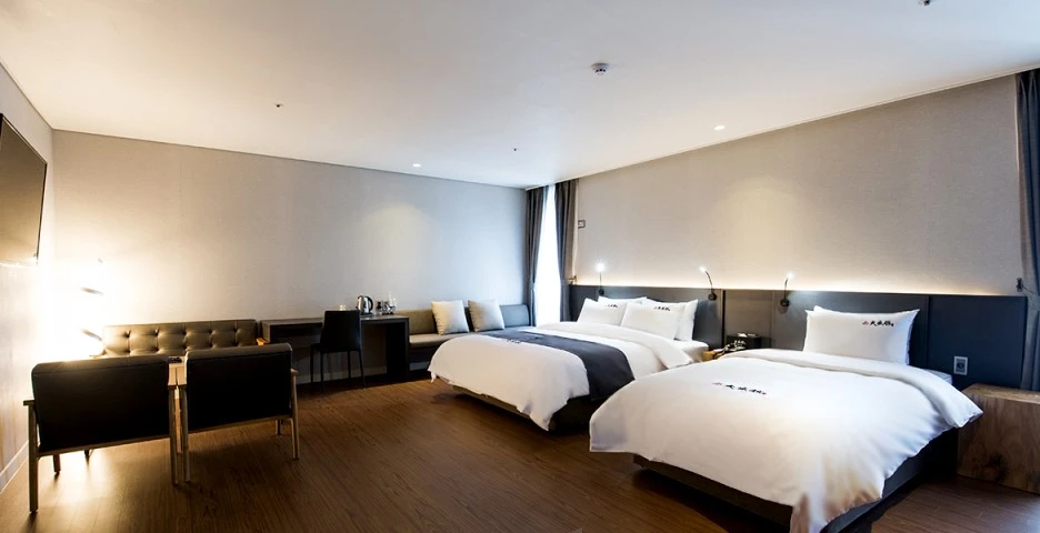 room_09.jpeg?type=w1