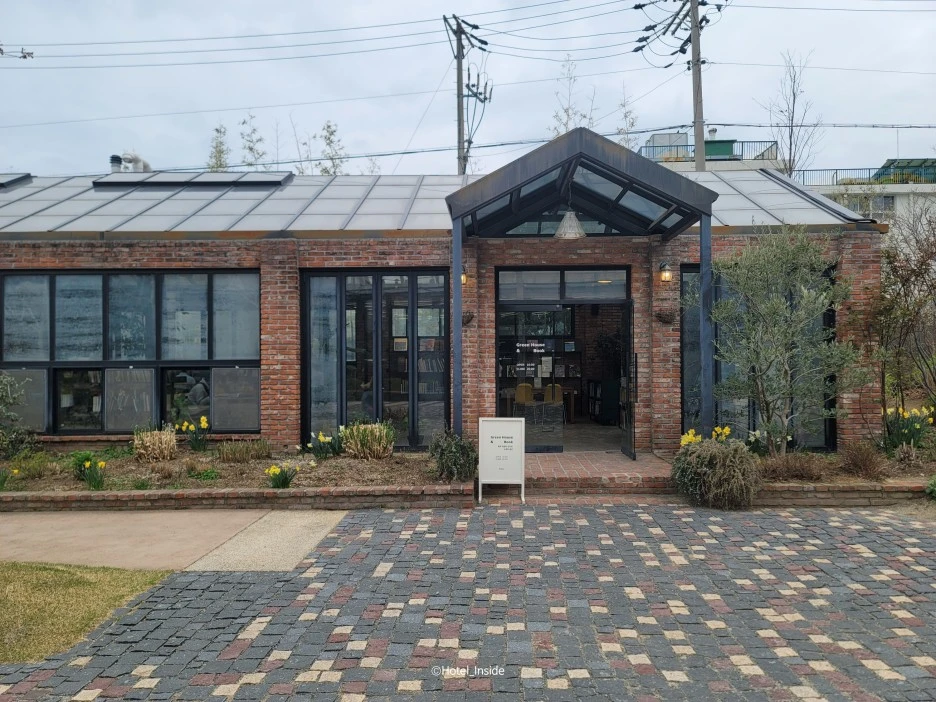 SE-f03df7ae-7b4b-4c5b-b0c8-29bed1199b59.jpg?type=w1