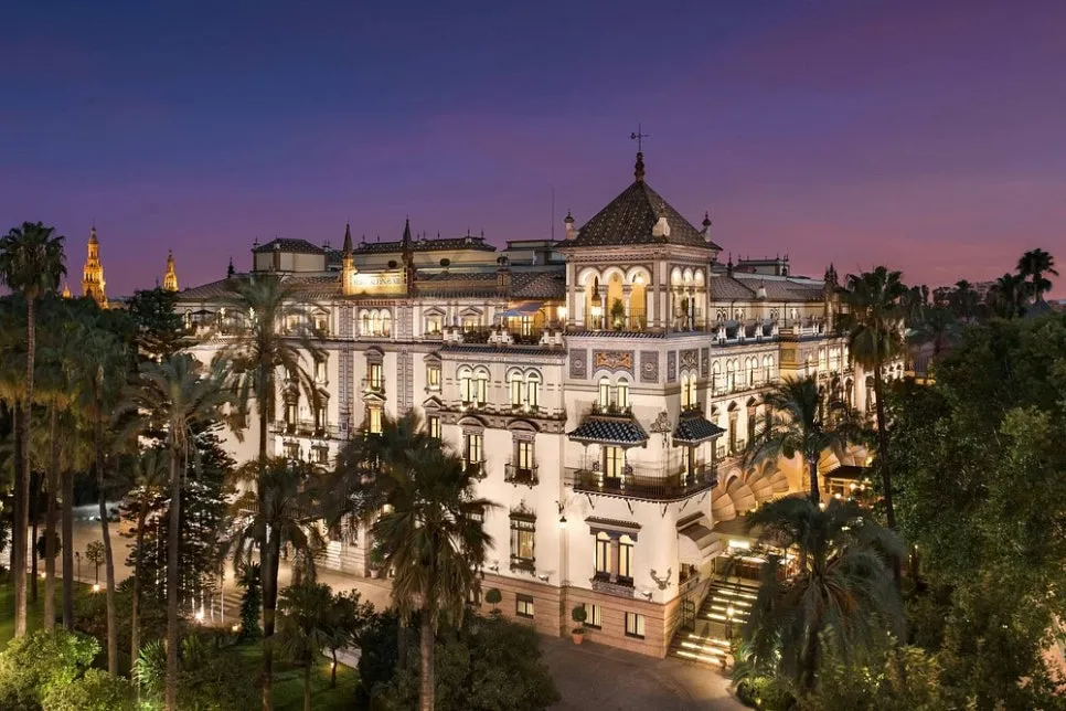 %ED%98%B8%ED%85%94_%EC%95%8C%ED%8F%B0%EC%86%8C_XIII_%EC%84%B8%EB%B9%84%EC%95%BC(Hotel_Alfonso_XIII_Seville)_1.jpg?type=w966