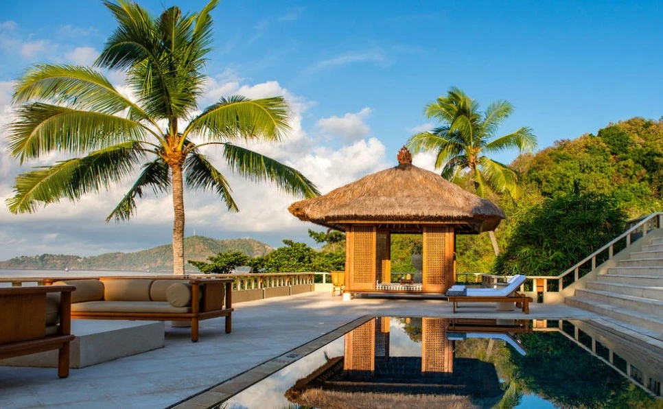 Amankila_Resort2-1.jpg?type=w966