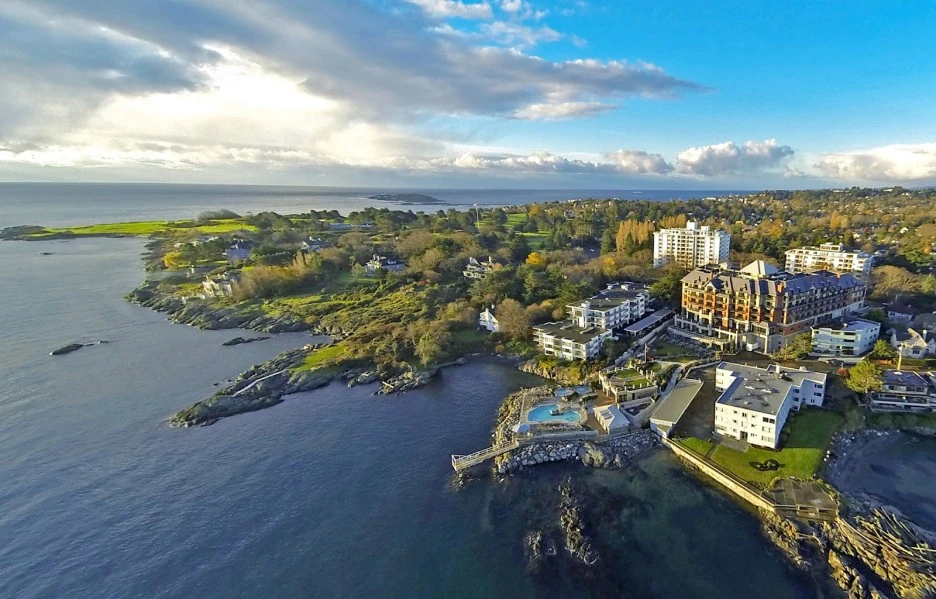 oak_bay_aerial.jpeg?type=w1