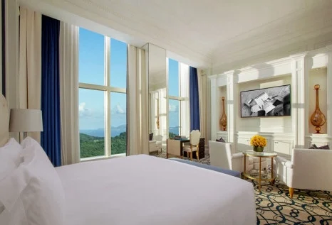 pm_versailles-suite_gallery_750x510_1.jpg?type=w466