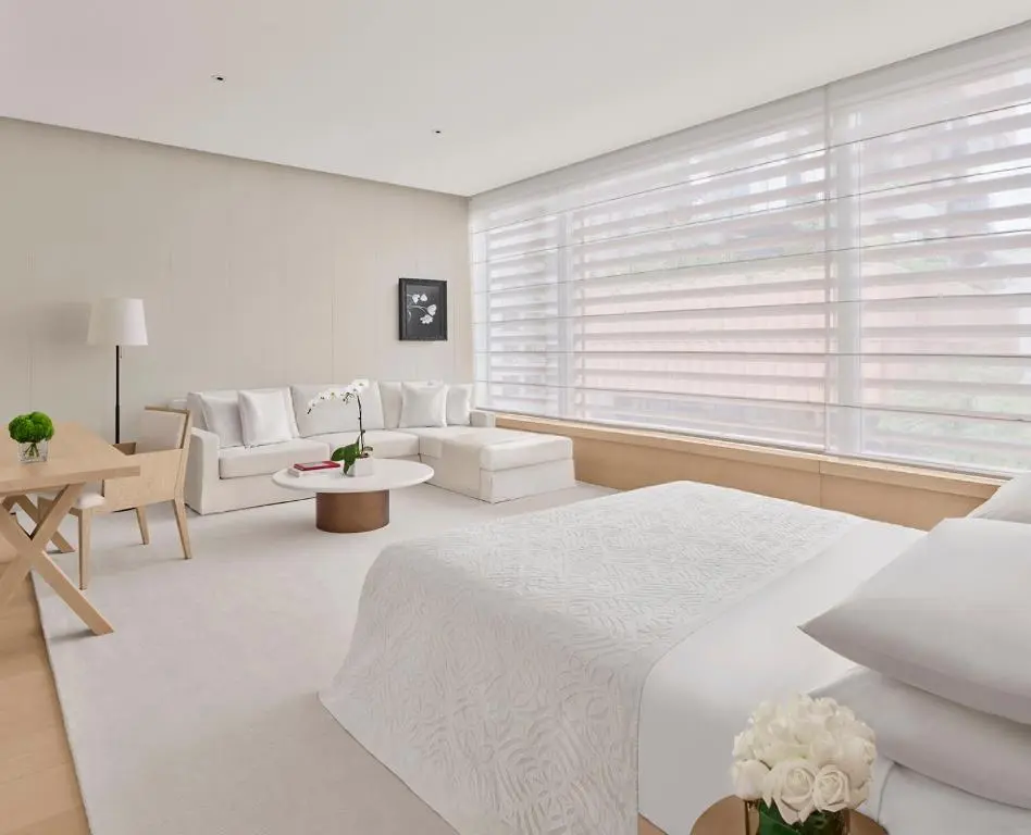 Deluxe_King.jpg?type=w966