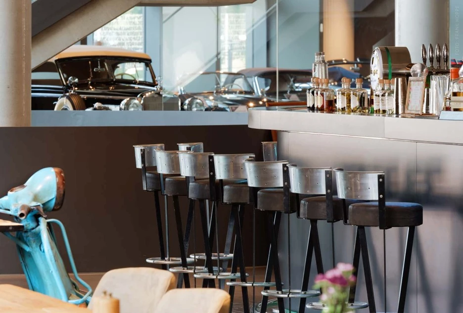 V8-Hotel-Bar--40-EN_01.jpeg?type=w1