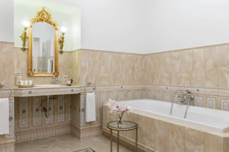 Moselle_View_Guest_Room_2.png?type=w466