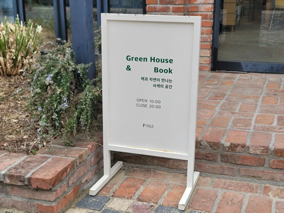 SE-dc0c47ff-e975-4cdc-825b-d680a0f04e8a.jpg?type=w1