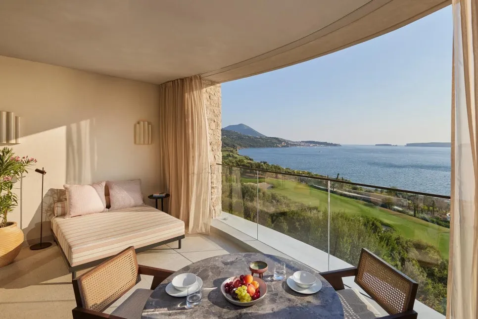 Mandarin_Oriental_Costa_Navarino_2.jpeg?type=w966