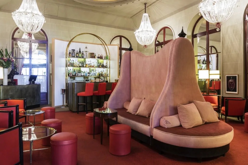 %ED%98%B8%ED%85%94_%EC%B9%BC%ED%8A%BC_%EB%A6%AC%EC%98%B9(H%C3%B4tel_Carlton_Lyon)_3.jpg?type=w966