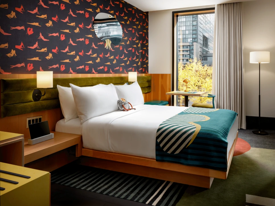 %EB%93%9C%EB%A0%88%EC%9D%B4%ED%81%AC_%ED%98%B8%ED%85%94(The_Drake_Hotel)_2.png?type=w966