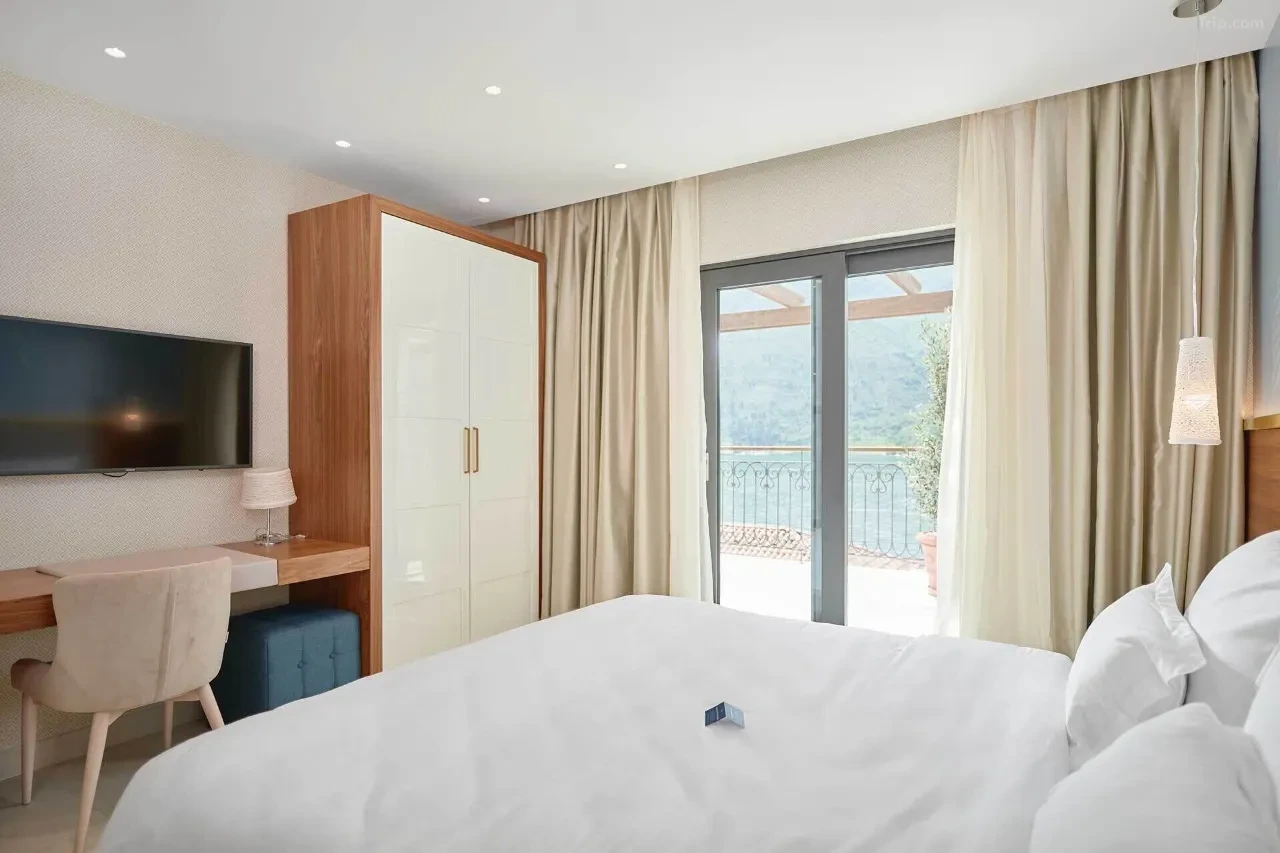 t_image,logo_tripbinary;ignoredefaultwm,1A8F