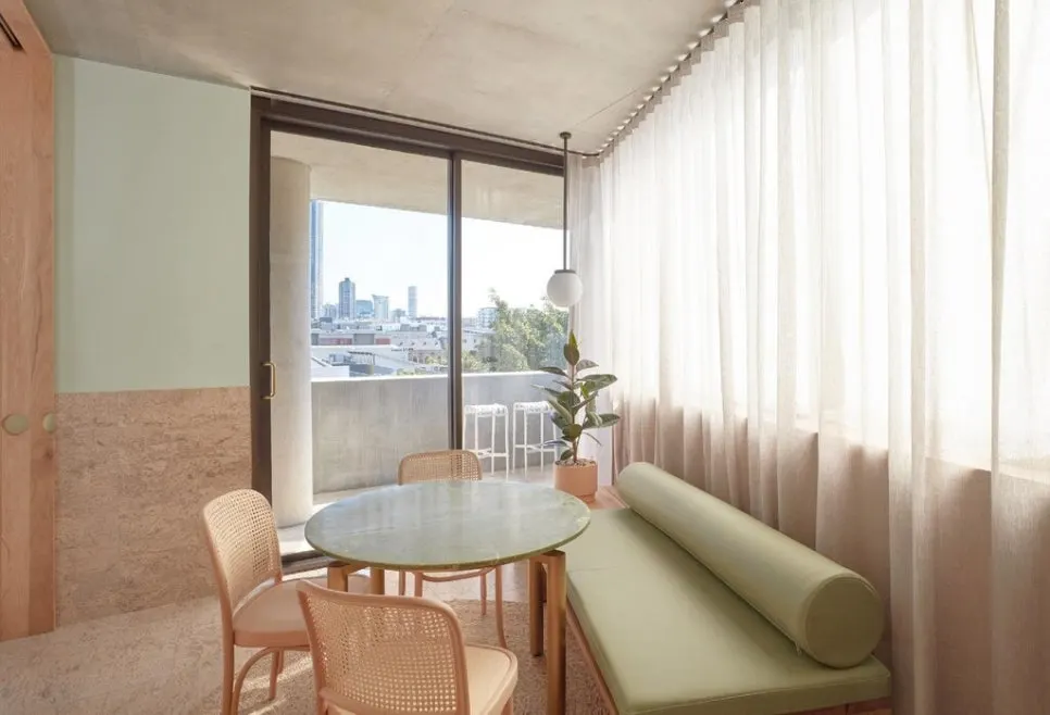 junior-room-image-2-1200x827.jpg?type=w966