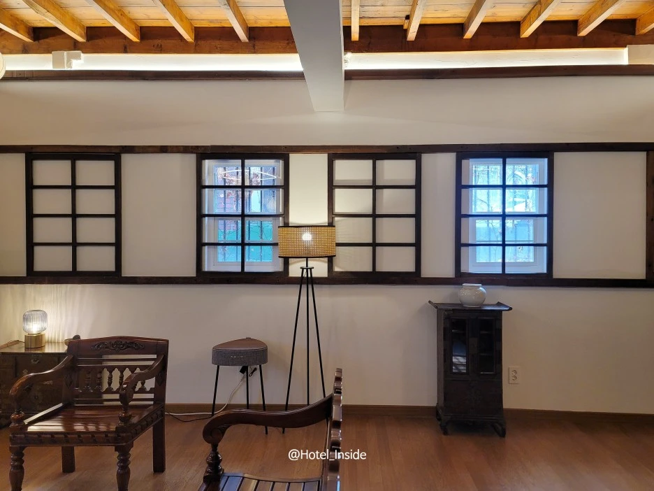 SE-b2f9b7fb-f551-4b6d-ae1c-935036b572e6.jpg?typew1