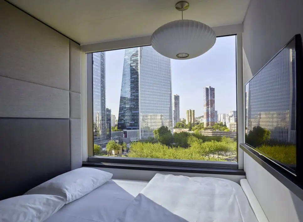 CitizenM_Paris_La_D%C3%A9fense.jpg?type=w966