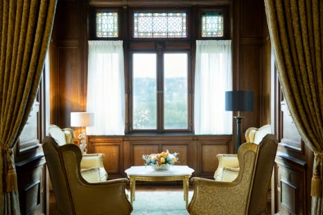 Emperor_Suite_4.png?type=w466