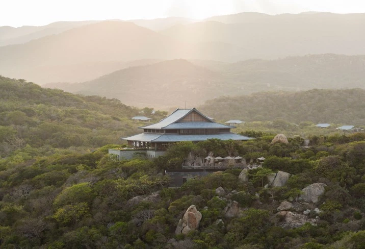 Amanoi_Resort_1.jpg?type=w966