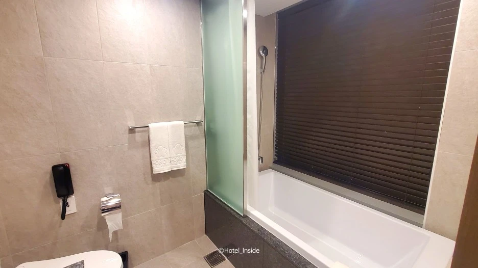 SE-e20ca863-5817-4b7d-80c2-8d0fe4919d36.jpg?type=w1