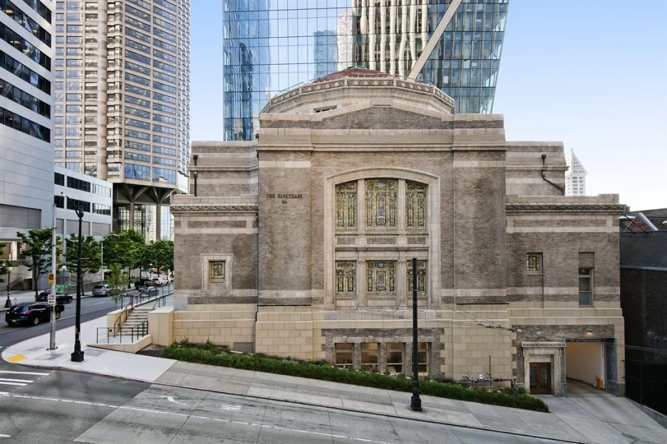 2703165_lg.jpeg?type=w1