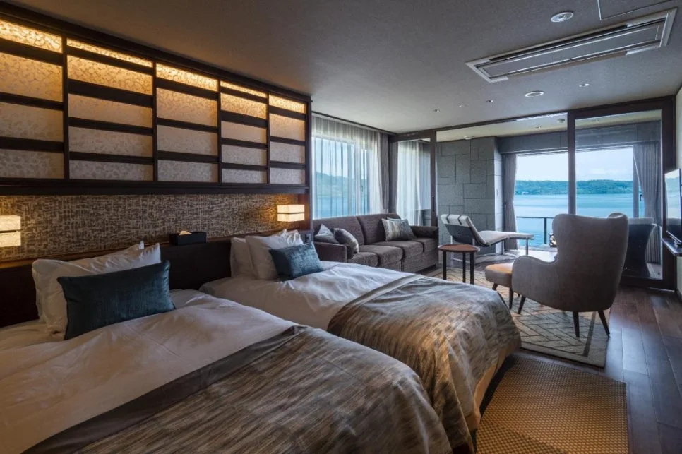 The_Lake_Suite_Ko_no_Sumika_2.jpg?type=w966