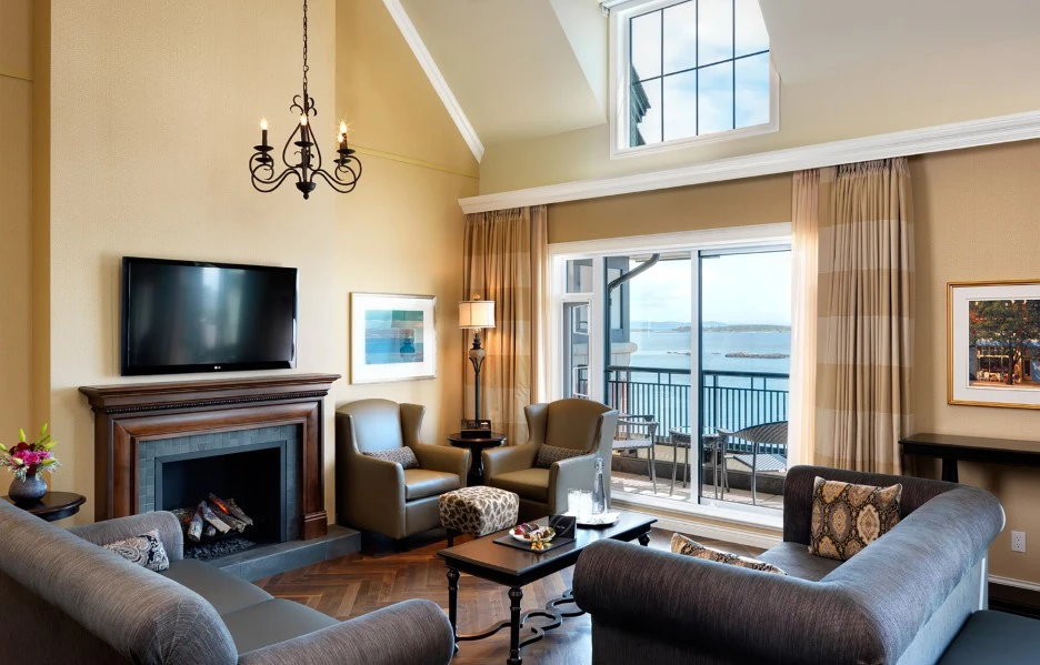 RoyalPenthouse-LivingArea1.jpeg?type=w1