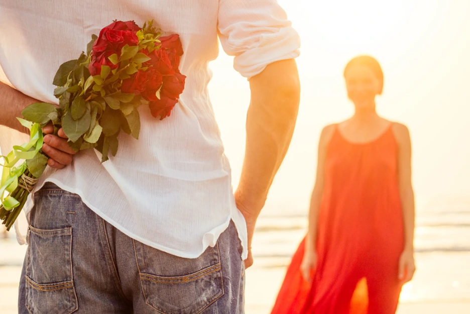 %EC%9C%A0%ED%83%91%EB%A7%88%EB%A6%AC%EB%82%98%ED%98%B8%ED%85%94_%EB%A1%9C%EB%A7%A8%ED%8B%B1_%ED%99%80%EB%A6%AC%EB%8D%B0%EC%9D%B4_%ED%8C%A8%ED%82%A4%EC%A7%80_01.png?type=w1