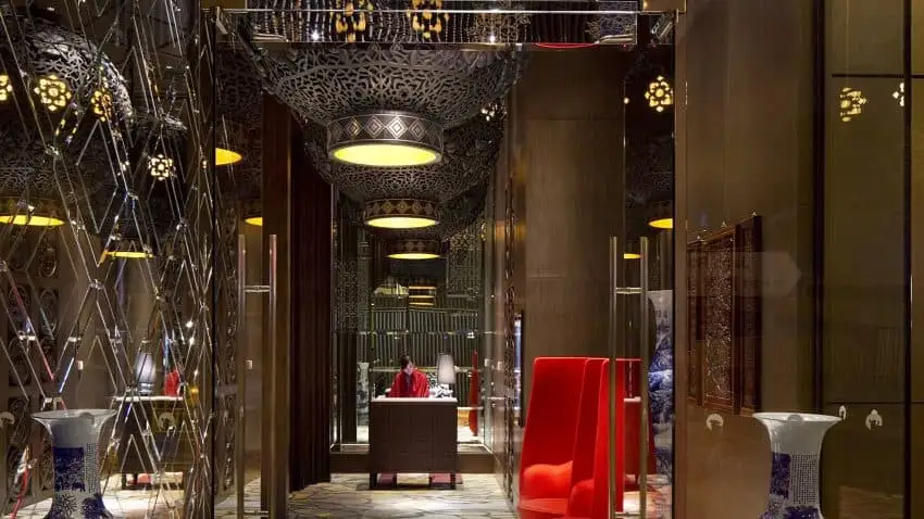 mira_moon_hong_kong_4.jpg?type=w966