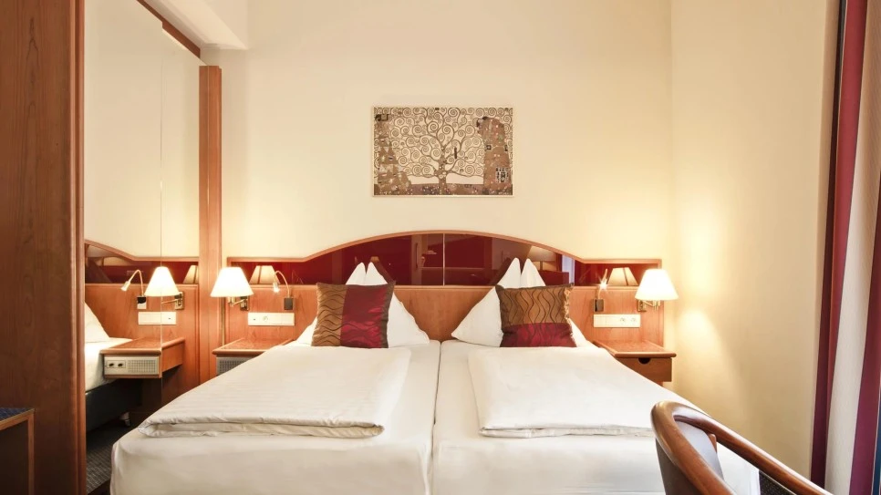 %EC%98%A4%EC%8A%A4%ED%8A%B8%EB%A6%AC%EC%95%84_%ED%98%B8%ED%85%94_%EB%B9%88_2.jpg?type=w966