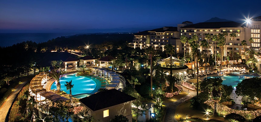 %EC%97%AC%EB%A6%84-1_%EC%A0%9C%EC%A3%BC_%EC%8B%A0%EB%9D%BC_%ED%98%B8%ED%85%94_%EC%8A%A4%EC%9C%84%ED%8A%B8_%EC%84%9C%EB%A8%B8_%EC%9D%B4%EC%8A%A4%EC%BC%80%EC%9D%B4%ED%94%84.png?type=w1