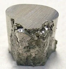 220px-Nickel_chunk.jpg?type=w1200