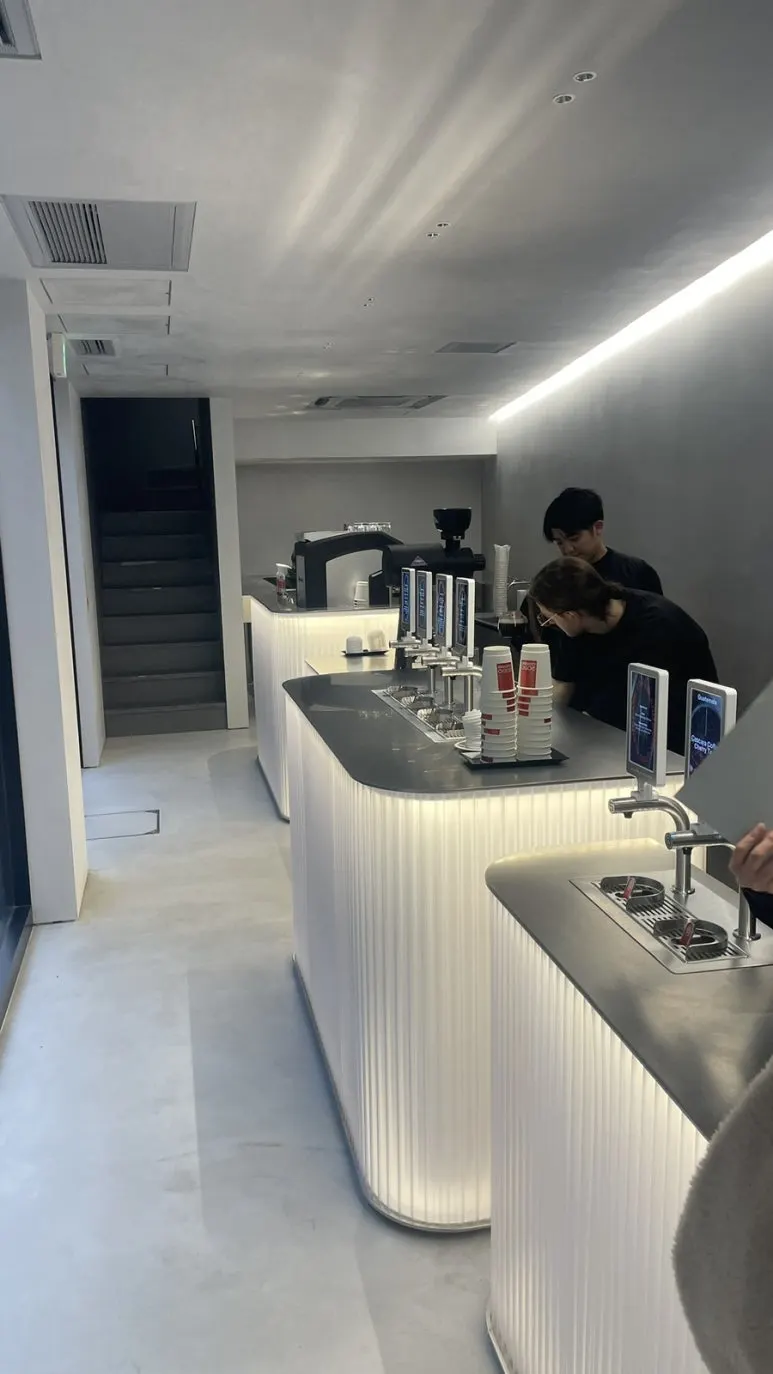 IMG_8975.JPG?type=w773