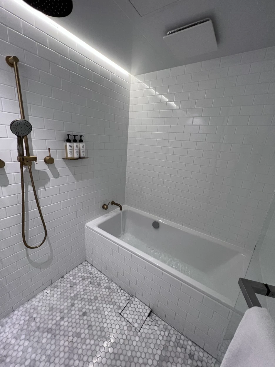 P20220901_180852494_1653F211-0B51-4387-8D16-5C5B4B57AA34.jpg?type=w1