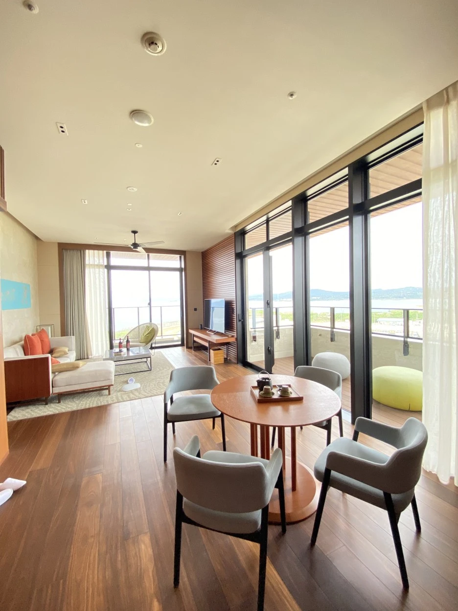 IMG_2744.jpeg?type=w1